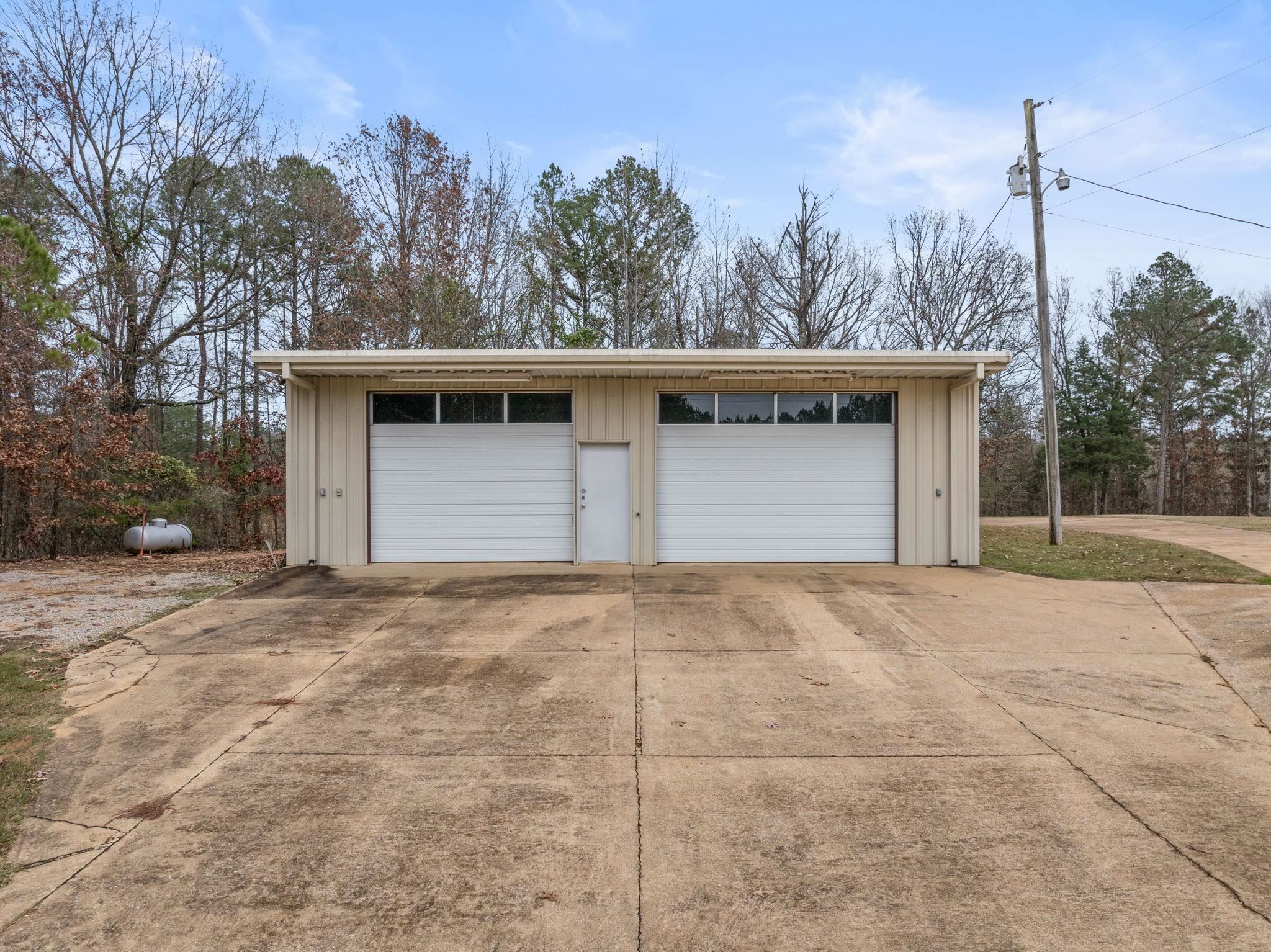 310 County Road 638 Corinth, MS 38834 - Photo 19 of 40 View of detached garage