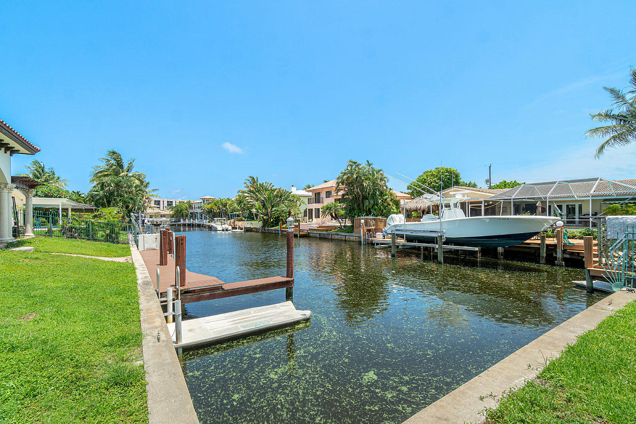 640 Broadview Drive Boca Raton, FL 33431 - Photo 23 of 34 023-640NEBroadviewDr-BocaRaton-FL-small