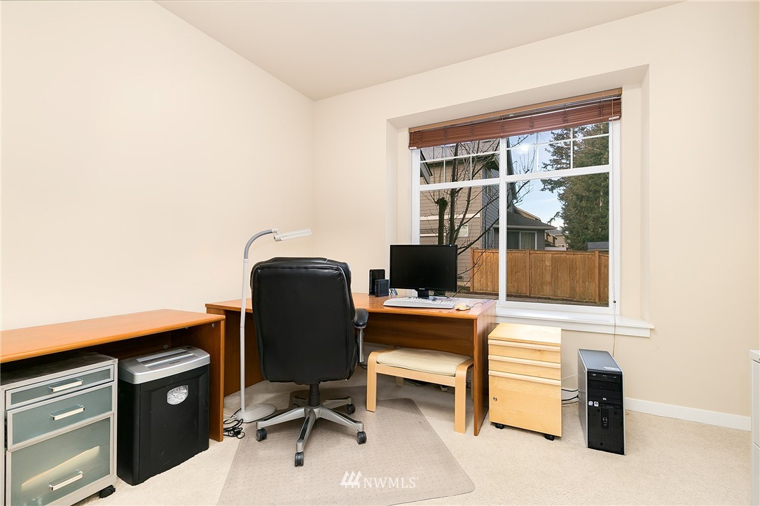 306 Elma Court Northeast Renton, WA 98059 - Photo 13 of 25 Gallery Image 13