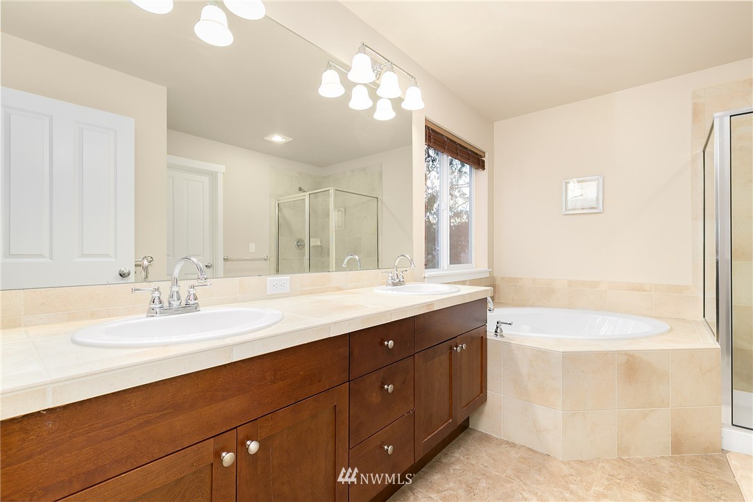 306 Elma Court Northeast Renton, WA 98059 - Photo 17 of 25 Gallery Image 17