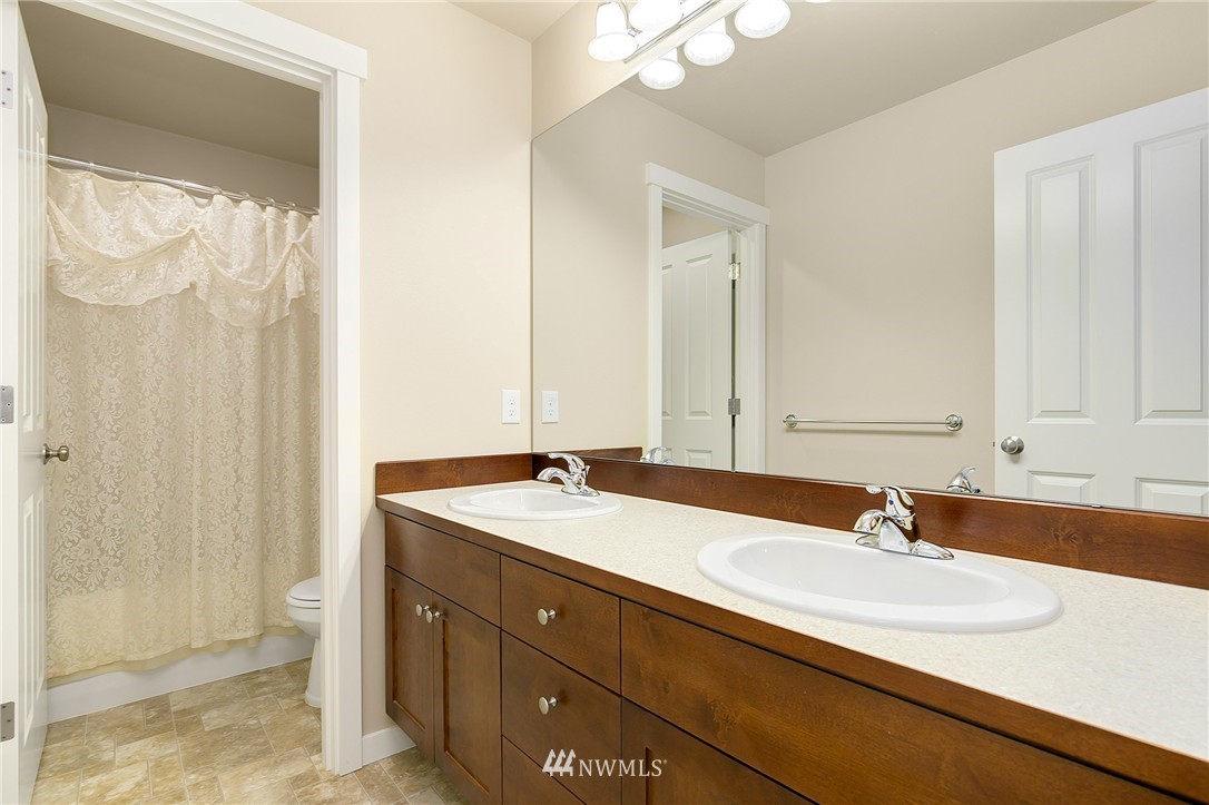 306 Elma Court Northeast Renton, WA 98059 - Photo 19 of 25 Gallery Image 19