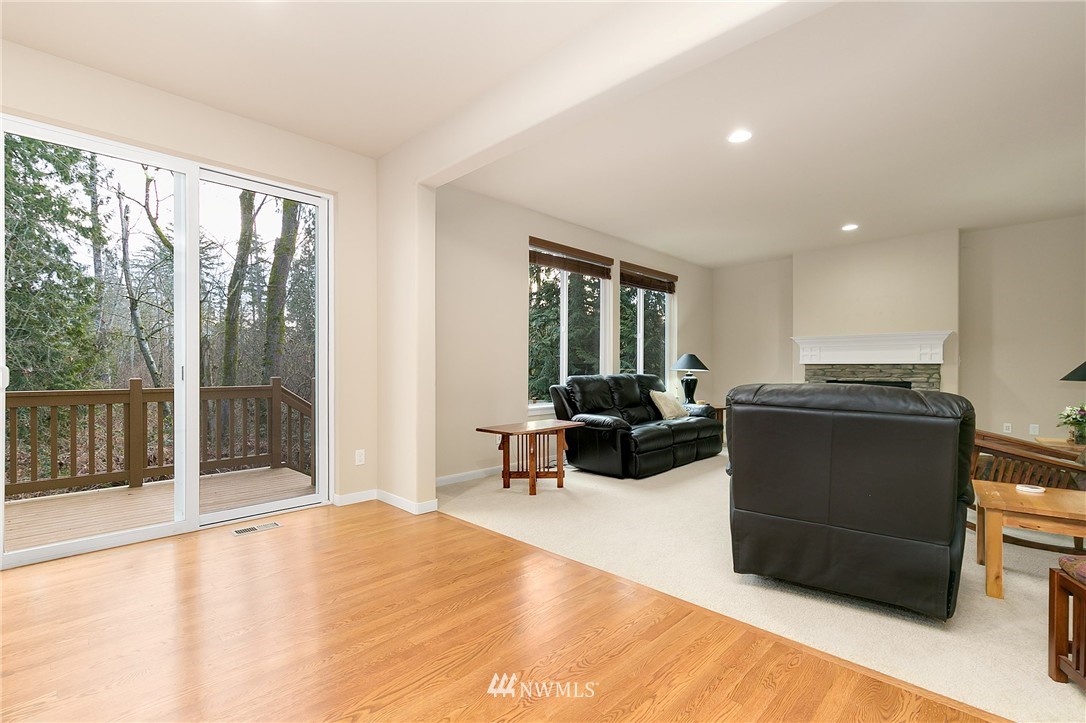 306 Elma Court Northeast Renton, WA 98059 - Photo 10 of 25 Gallery Image 10