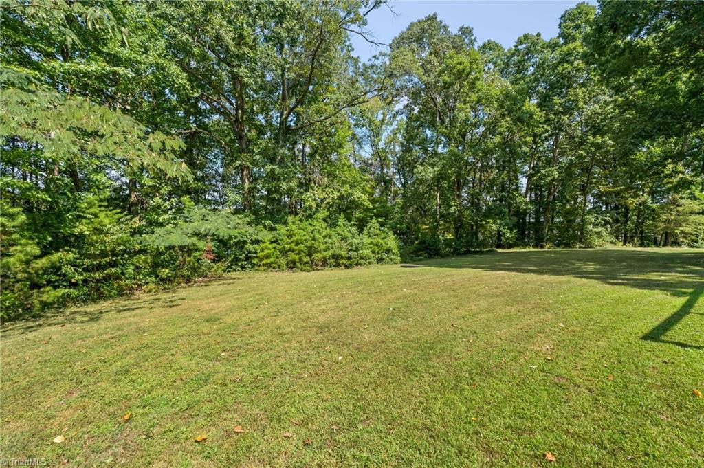 2409 Timberlake Avenue High Point, NC 27265 - Photo 28 of 31 Gallery Image 28