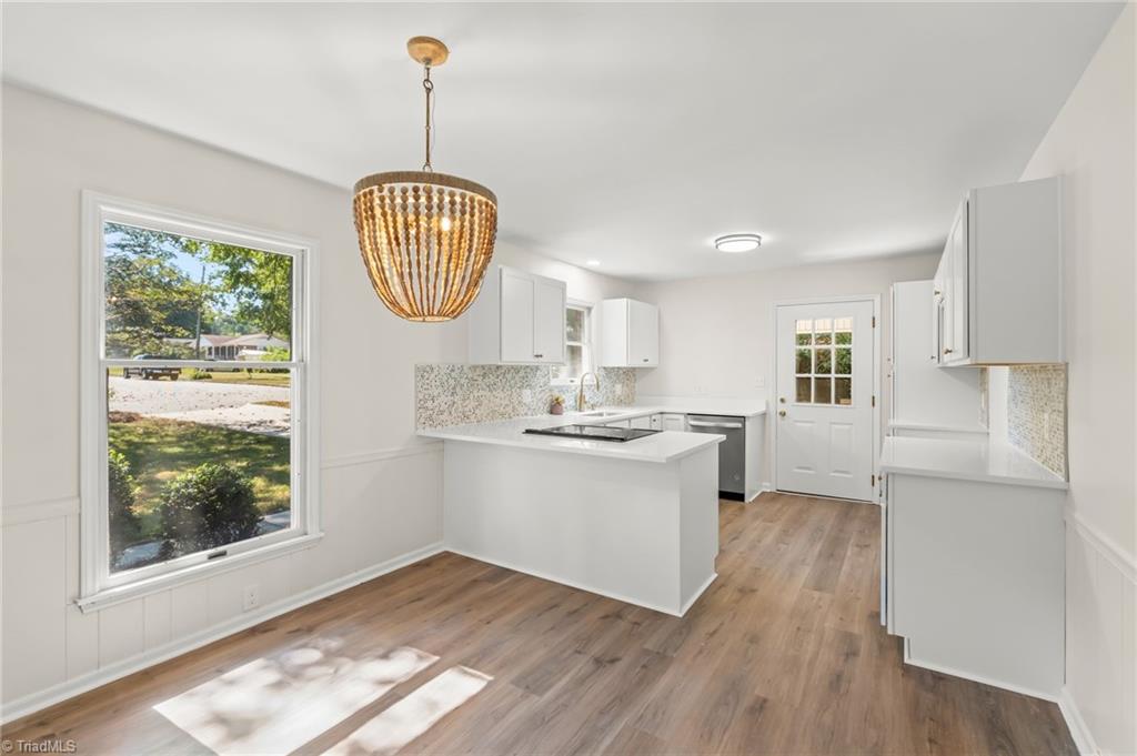 2409 Timberlake Avenue High Point, NC 27265 - Photo 4 of 31 Gallery Image 4