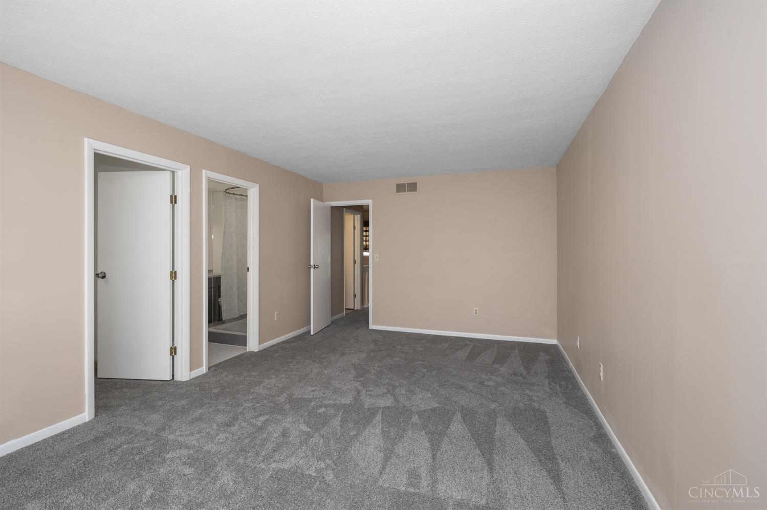 7290 East Galbraith Road Cincinnati, OH 45243 - Photo 14 of 16 Gallery Image 14