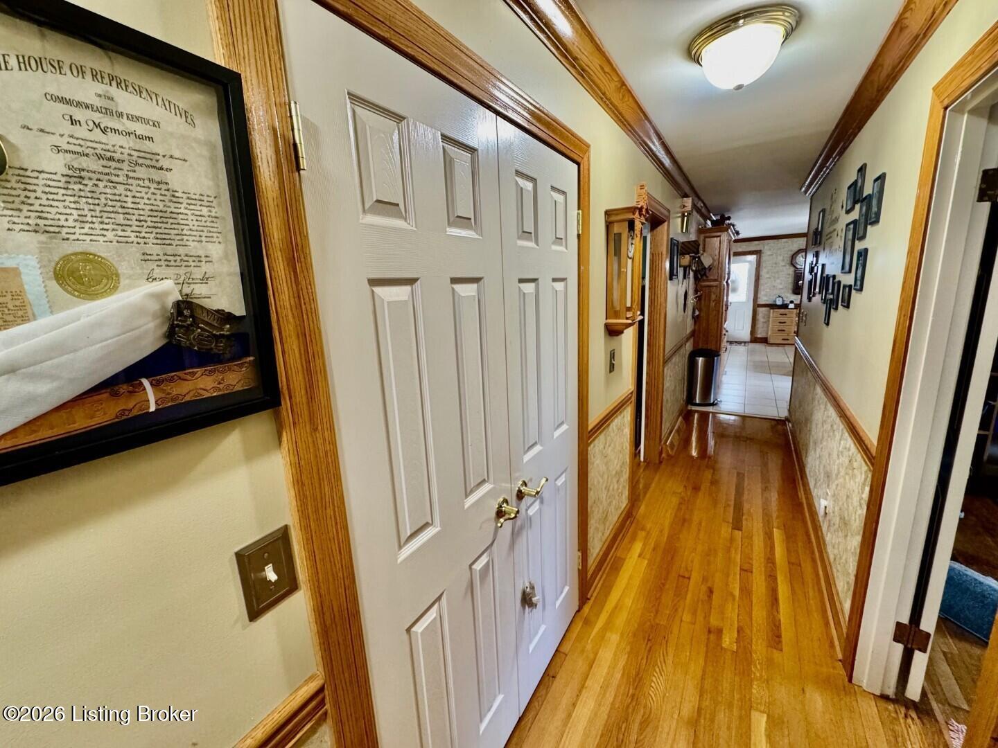 204 Armory Hill Springfield, KY 40069 - Photo 30 of 44 030_Hall