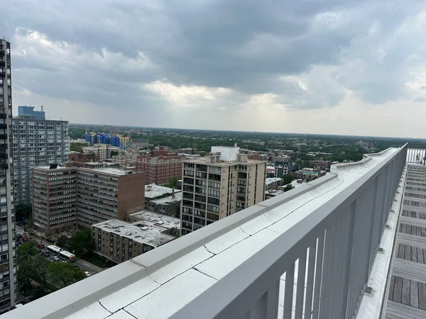 $179,900 | 5757 North Sheridan Road, Unit 18J, Chicago, IL 60660