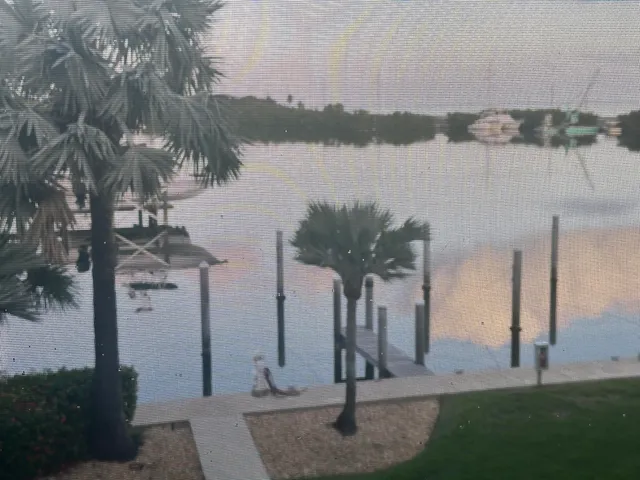 $895,000 | 101 Gulfview Drive, Unit 202 & 30' BOAT SLIP, Islamorada, FL 33036