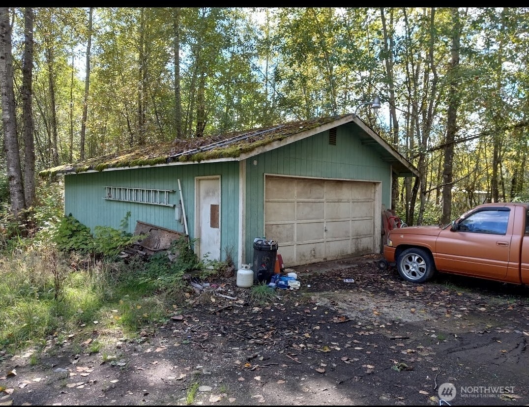 7714 166th Street East Puyallup, WA 98375 - Photo 5 of 10