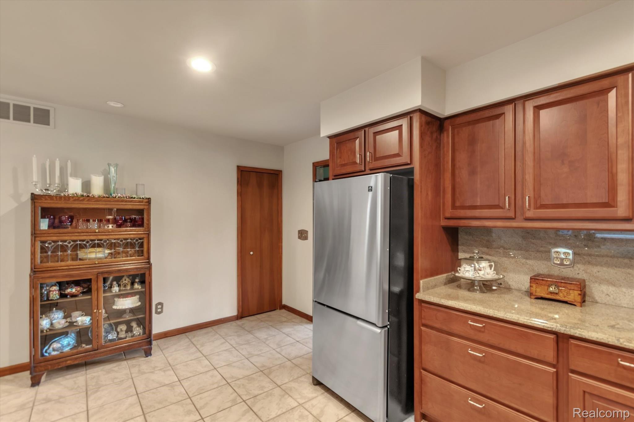 6451 Bullard Road Fenton, MI 48430 - Photo 11 of 29 Room for storage galore