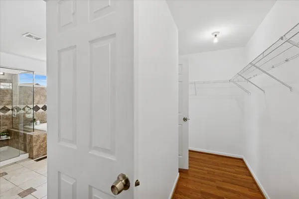 $625,000 | 1480 Tudor Drive, Mundelein, IL 60060