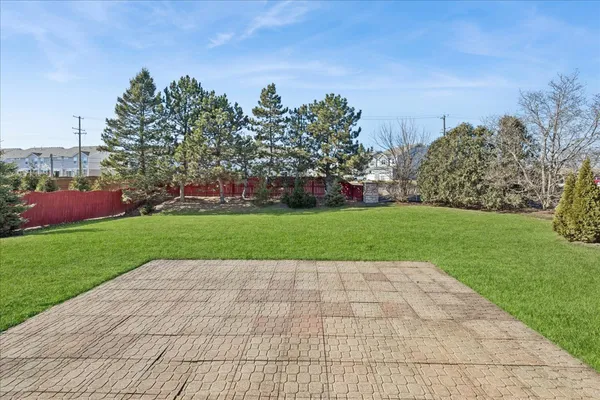 $625,000 | 1480 Tudor Drive, Mundelein, IL 60060