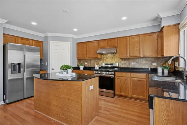 $625,000 | 1480 Tudor Drive, Mundelein, IL 60060
