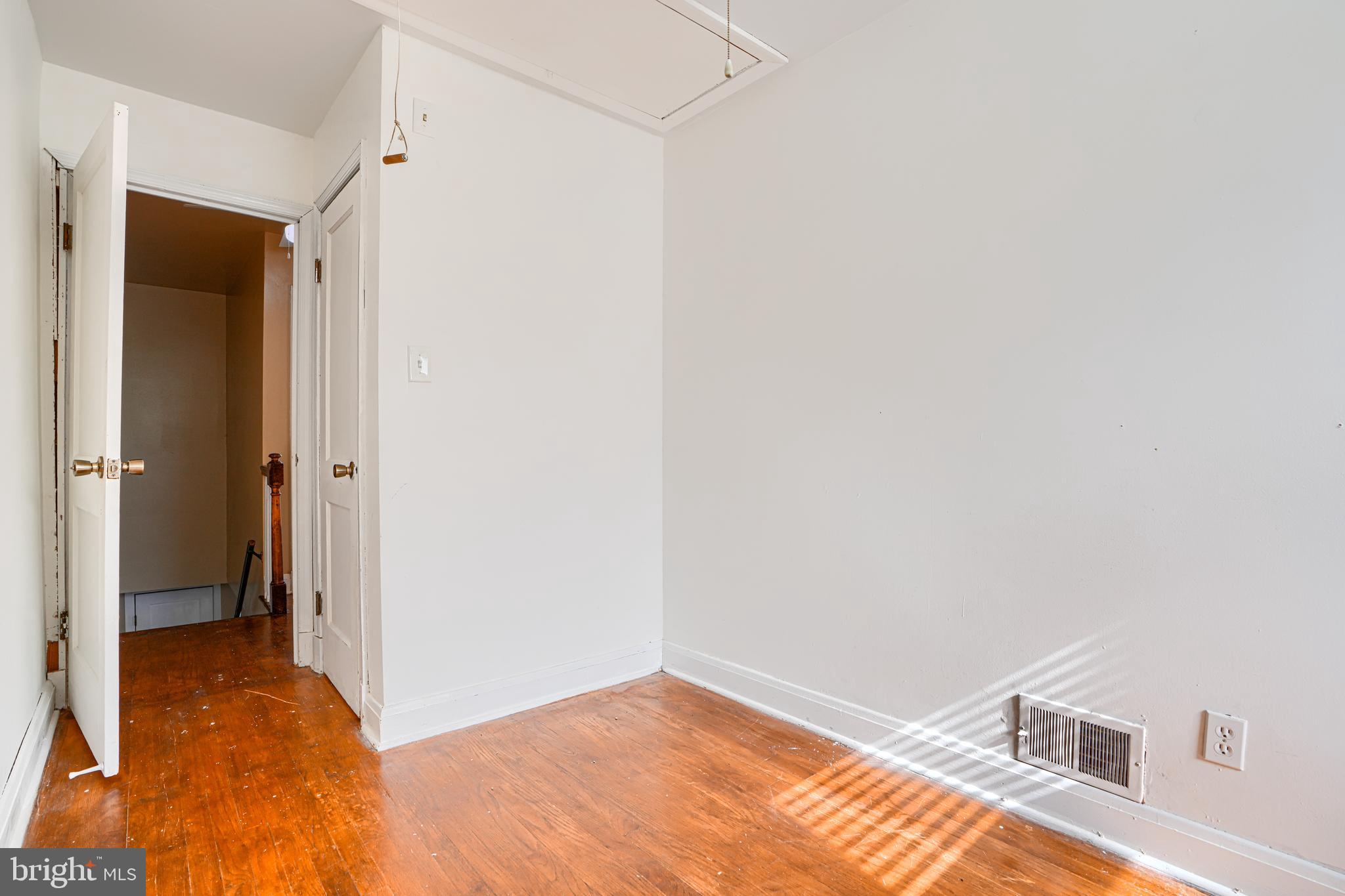 755 South Woodington Road Baltimore, MD 21229 - Photo 17 of 40 a view of an empty room