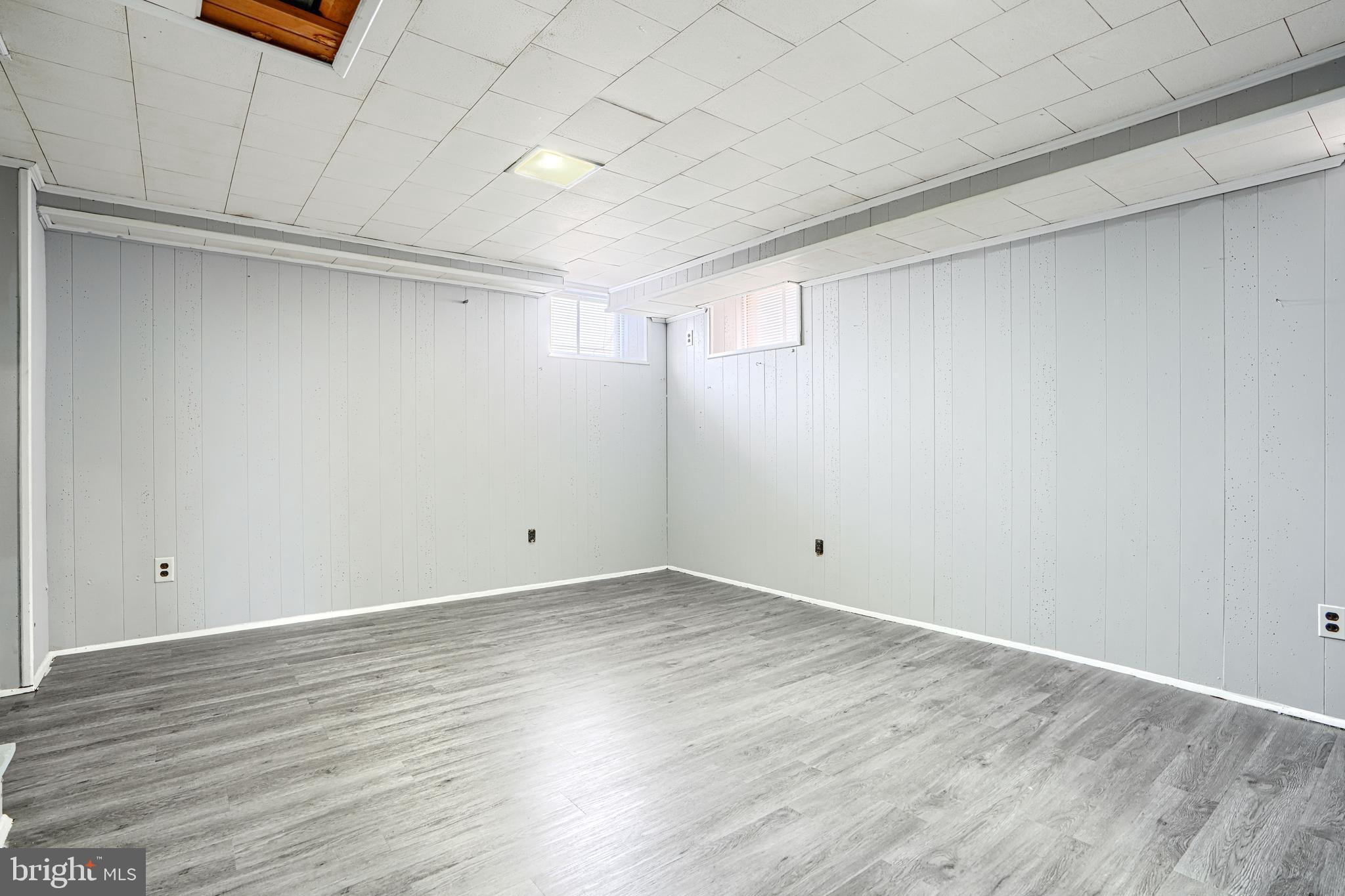 755 South Woodington Road Baltimore, MD 21229 - Photo 29 of 40 a view of an empty room