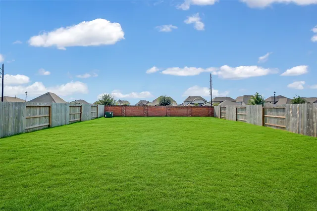 a view of a terrace with a outdoor space