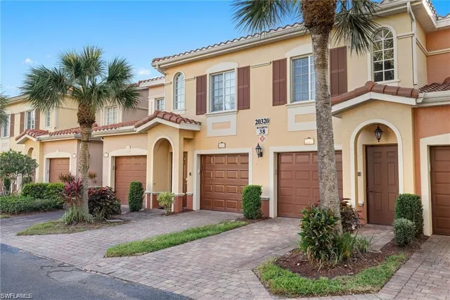 $299,999 | 20320 Estero Gardens Circle, Unit 208, Estero, FL 33928