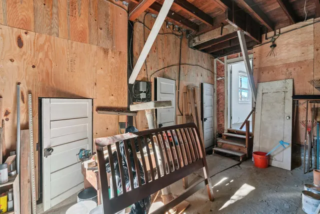 $999,000 | 832 Walker Avenue, Oakland, CA 94610