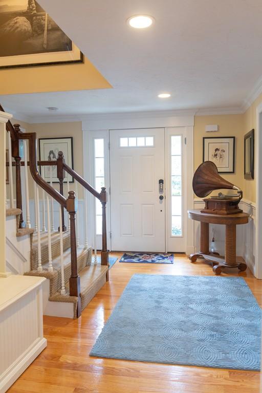 19 Jennifer Circle Needham, MA 02494 - Photo 5 of 25