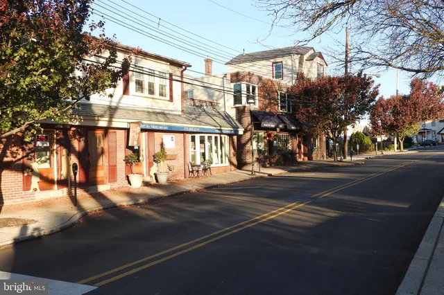 a view of a city street view