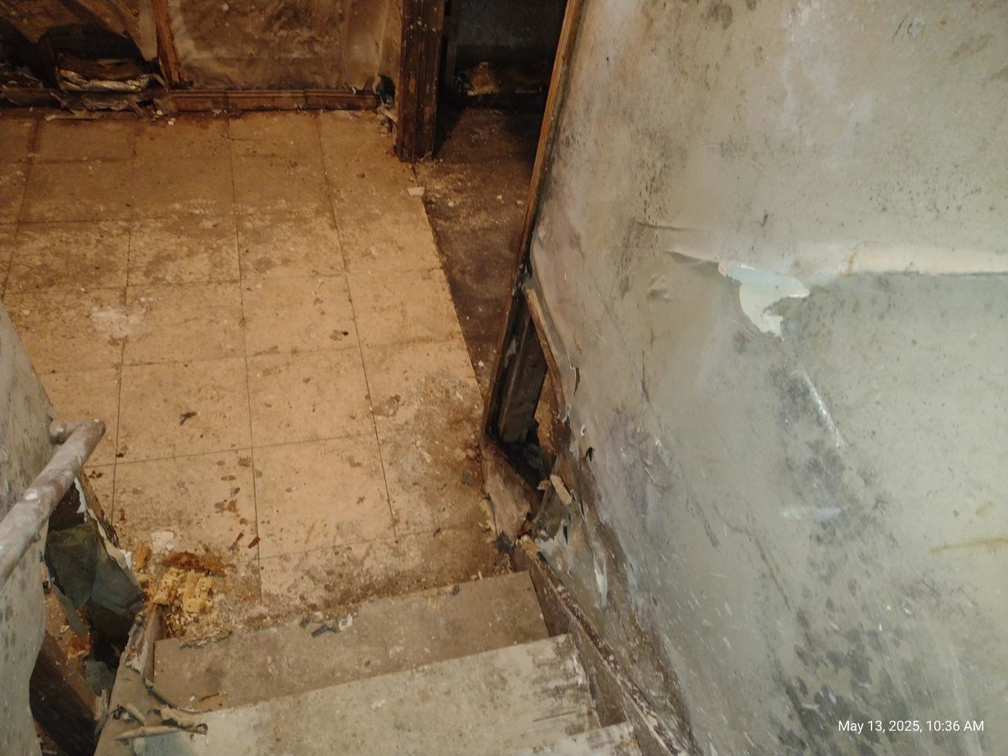 41 Manor Drive Matteson, IL 60443 - Photo 34 of 45 a bathroom with a shower