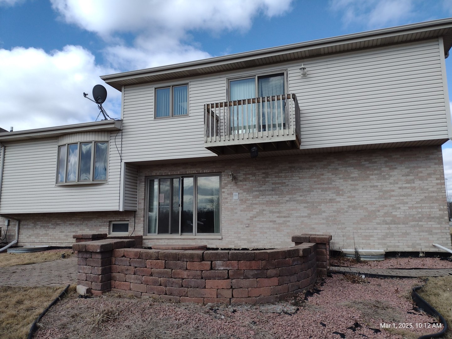 41 Manor Drive Matteson, IL 60443 - Photo 7 of 45 a backyard of a house with barbeque oven table and chairs