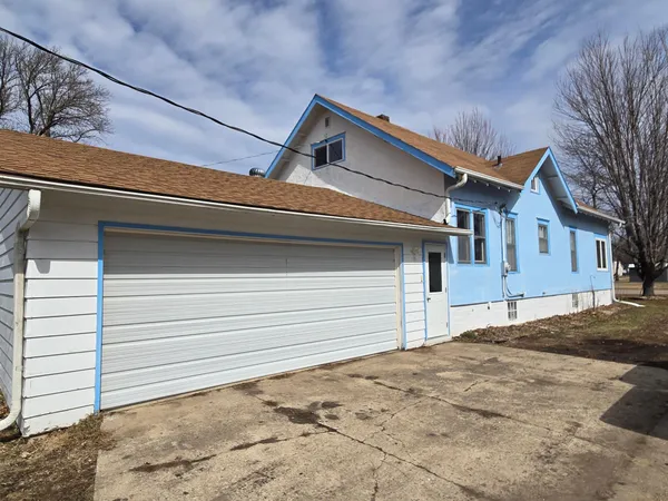 $85,000 | 214 Garfield Street, Beardsley, MN 56211
