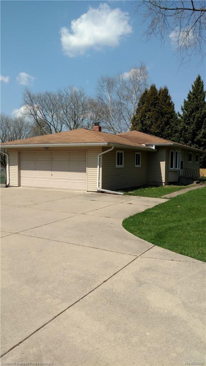 9617 Andersonville Road Clarkston, MI 48346 - Photo 3 of 48 IMG_20170415_131038686.jpg