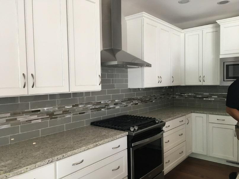 3421 Dunns Ridge, Unit 46 Kalamazoo, MI 49009 - Photo 2 of 13 WW-03-046 Kitchen Backsplash