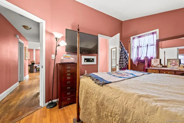 $669,999 | 35 West 13th Street, Deer Park, NY 11729