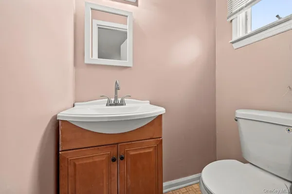 $669,999 | 35 West 13th Street, Deer Park, NY 11729