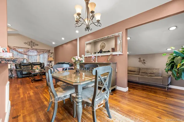 $669,999 | 35 West 13th Street, Deer Park, NY 11729