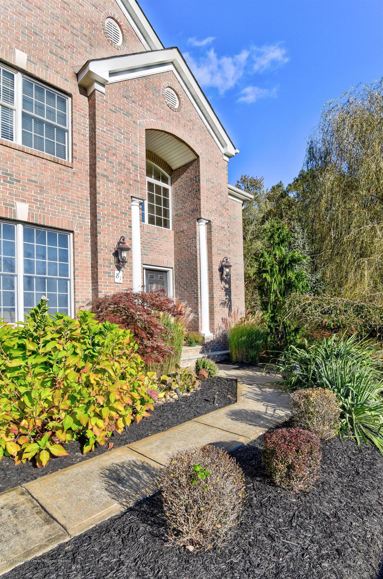 81 Mill Pond Road Jackson, NJ 08527 - Photo 6 of 67 06-Front View