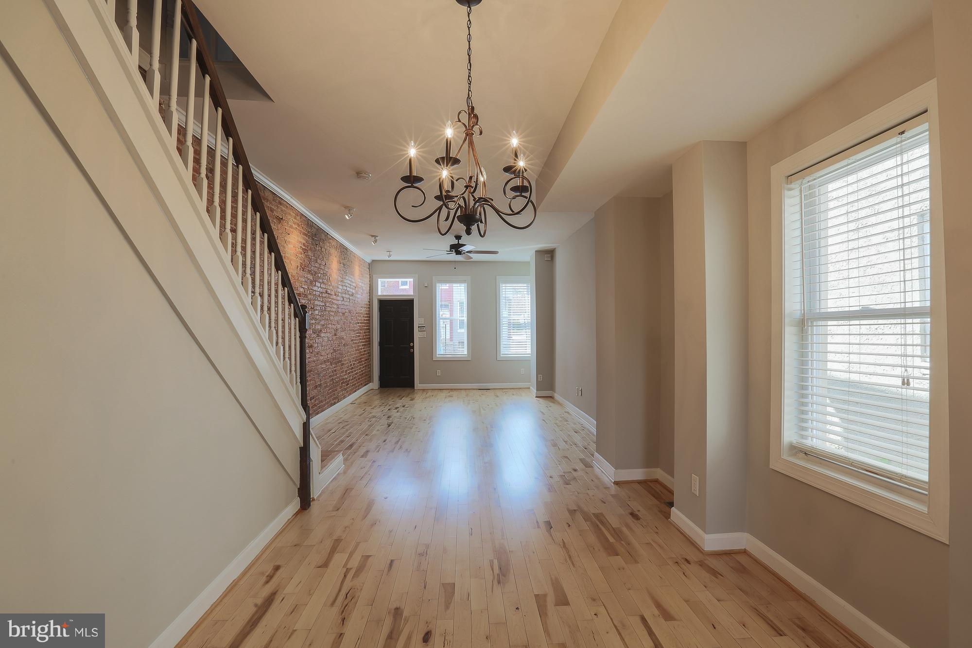2967 Keswick Road Baltimore, MD 21211 - Photo 6 of 28 Living Room