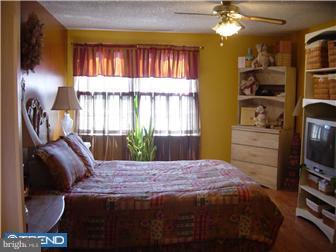 8 Old Mill Road Sewell, NJ 08080 - Photo 10 of 12 Bedroom - Main