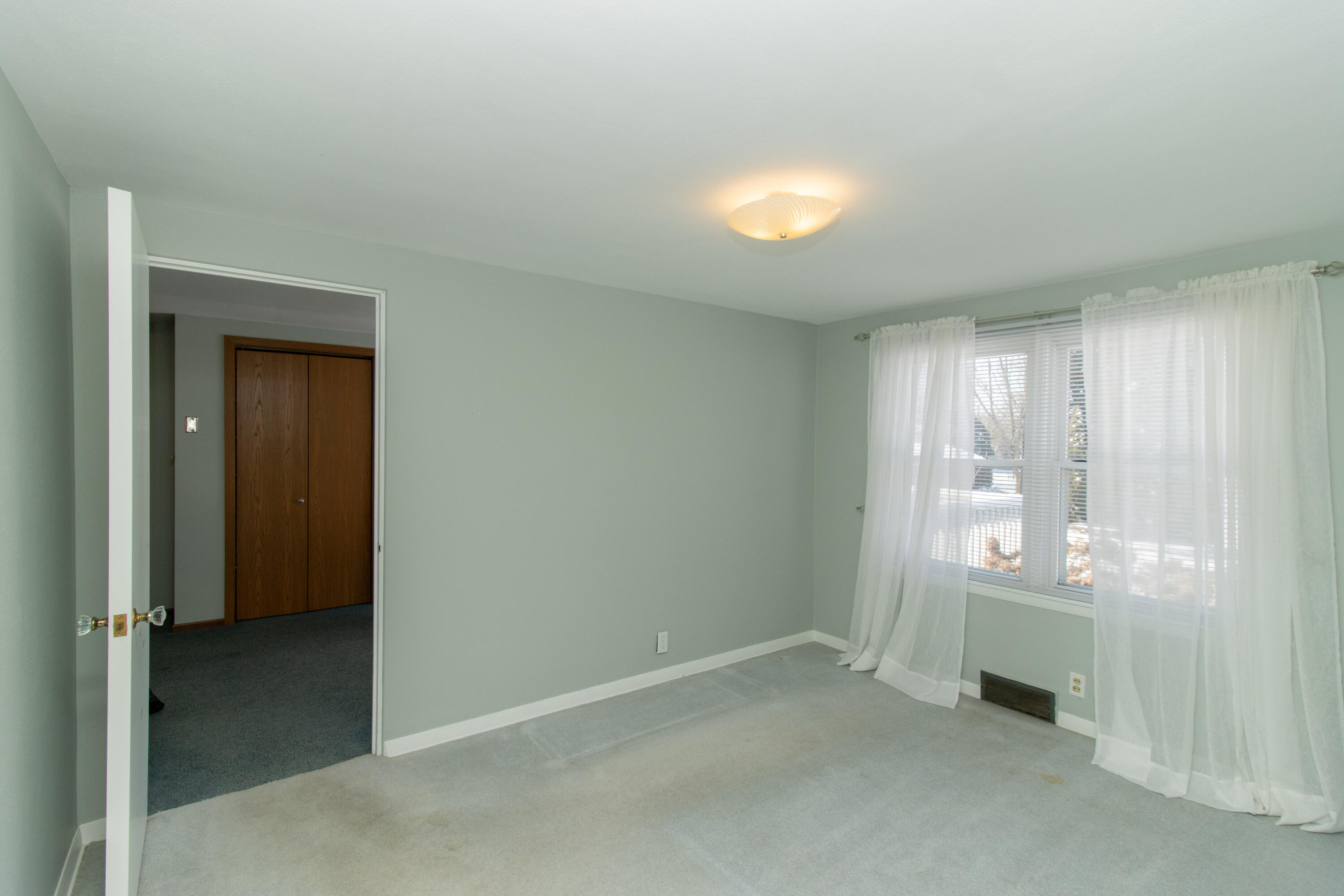 418 Joe Martin Road Lowell, IN 46356 - Photo 13 of 23 3000x2000