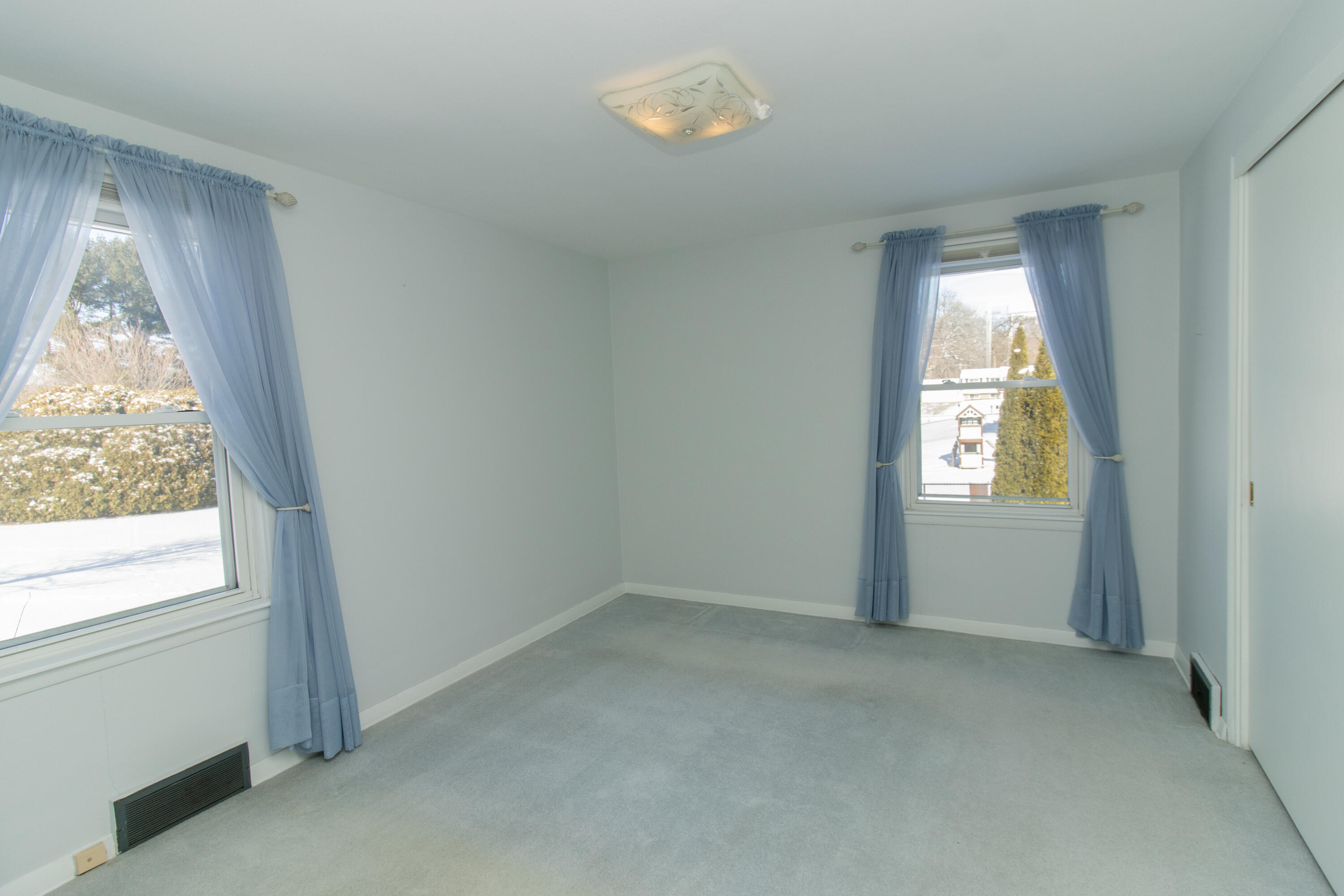 418 Joe Martin Road Lowell, IN 46356 - Photo 10 of 23 3000x2000