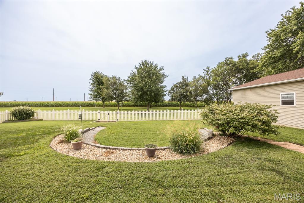 10050 Grodeon Road Mascoutah, IL 62258 - Photo 43 of 56 Gallery Image 43