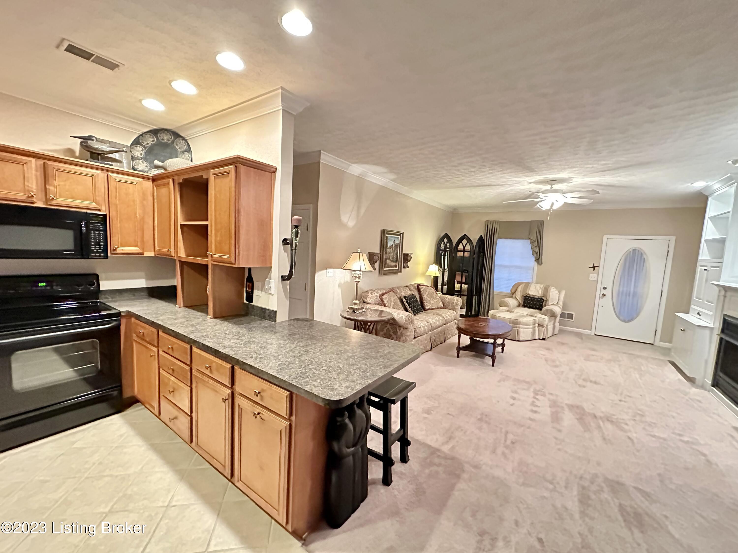 3122 Hendon Road Louisville, KY 40220 - Photo 23 of 53 AF3A0479-D5C7-4701-BED0-7A3F3C64204A