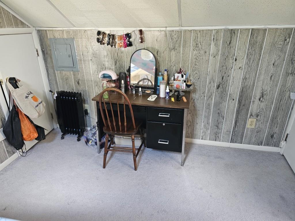 2111 Fairhaven Circle Northeast, Unit UPSTAI Atlanta, GA 30305 - Photo 12 of 16 a view of a room with gym equipment