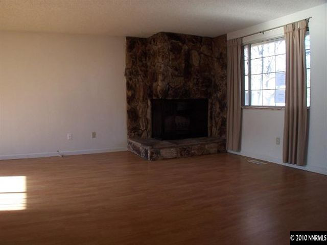14045 Feldspar Court Reno, NV 89521 - Photo 4 of 13