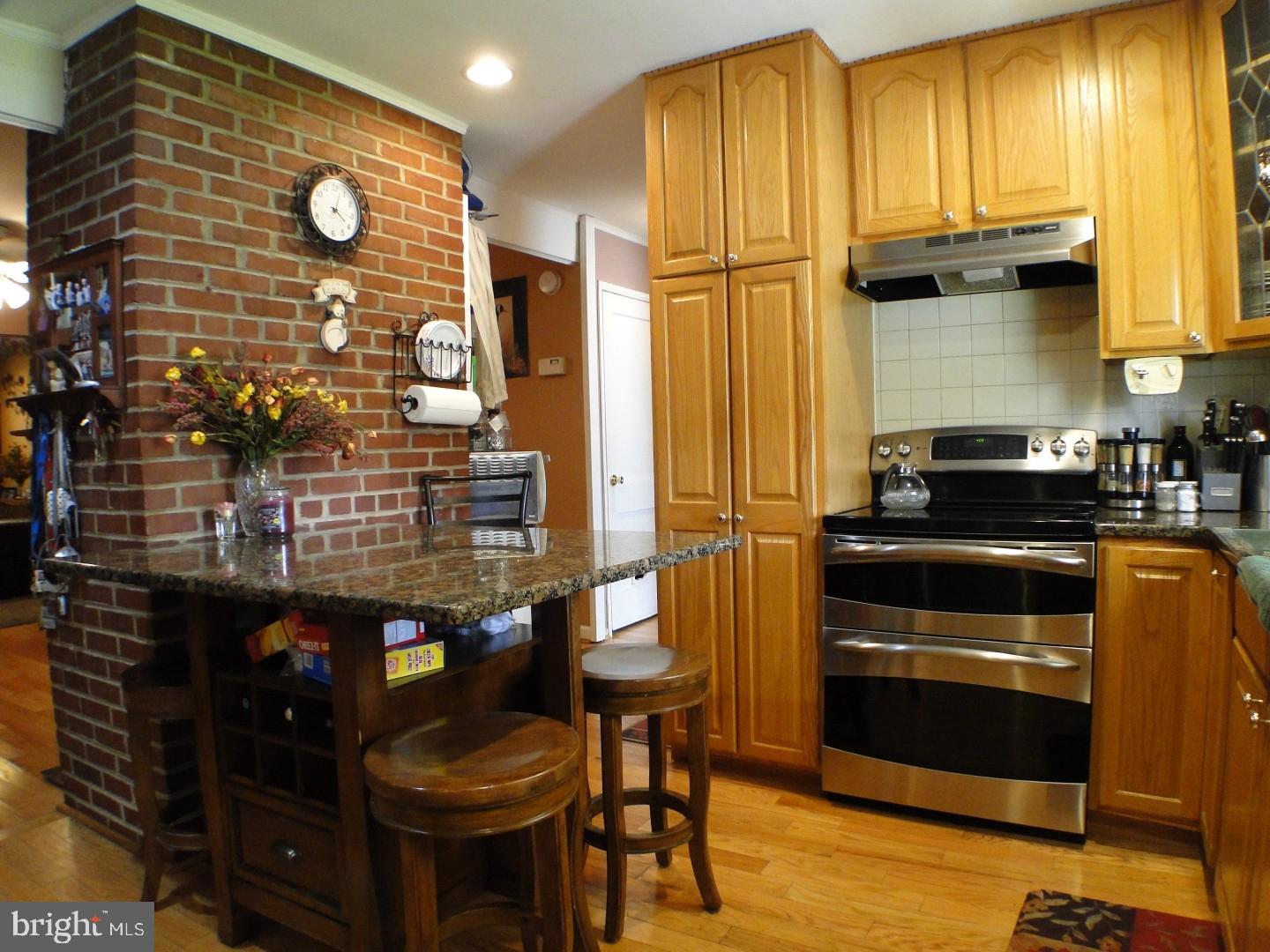 9205 Andover Road Philadelphia, PA 19114 - Photo 8 of 25 Kitchen