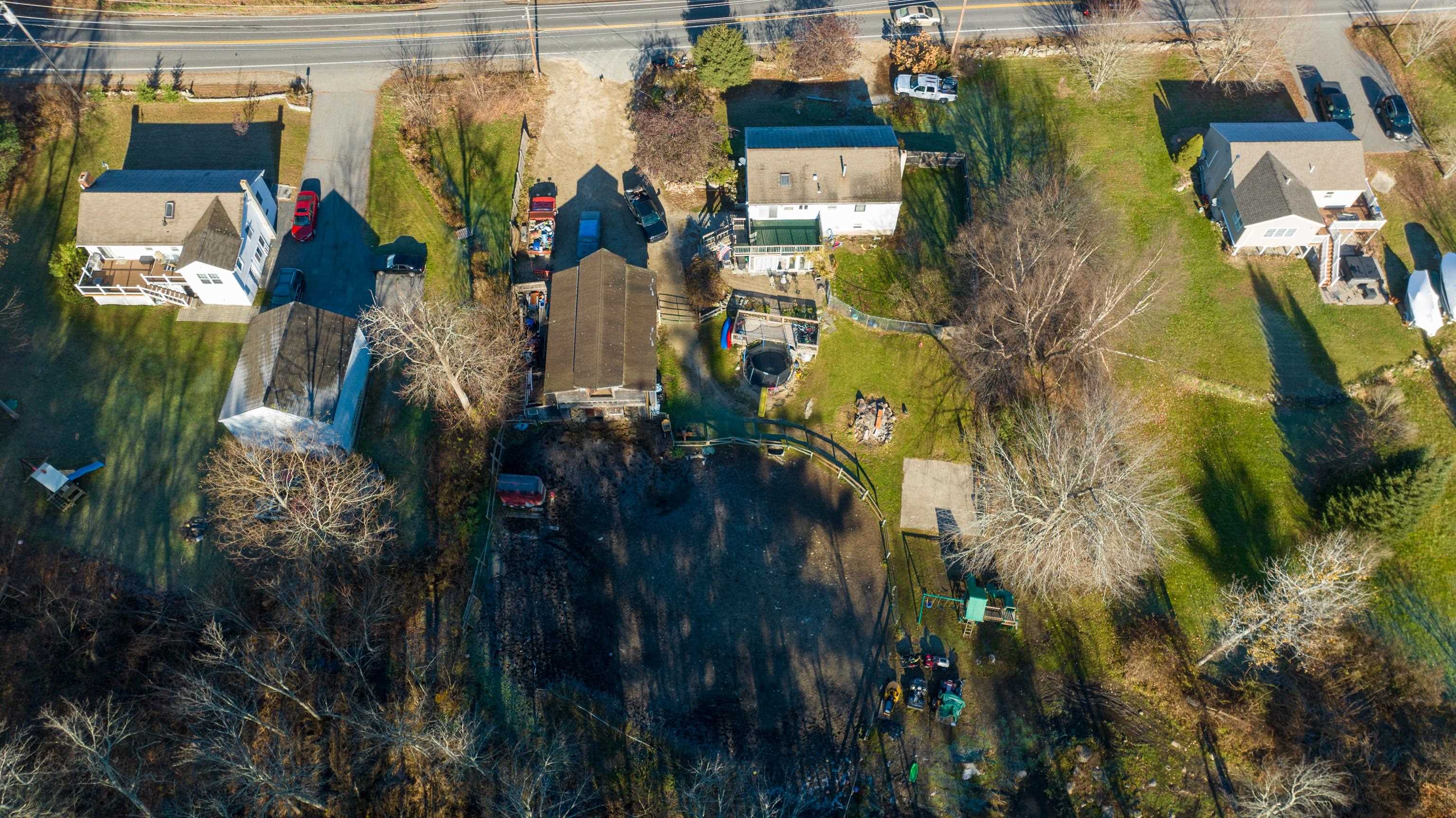 243 Hampstead Road Derry, NH 03038 - Photo 30 of 40