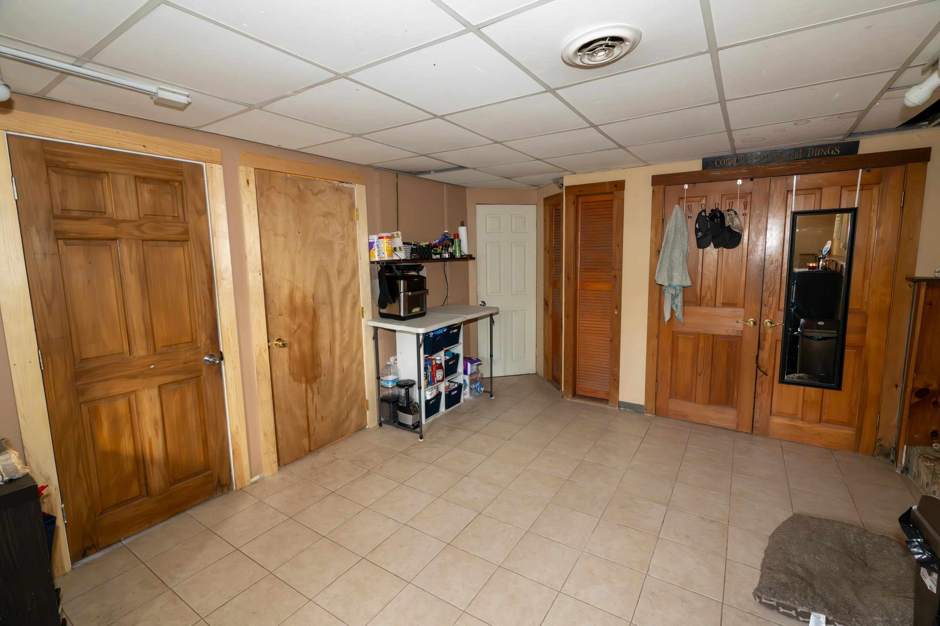 243 Hampstead Road Derry, NH 03038 - Photo 6 of 40