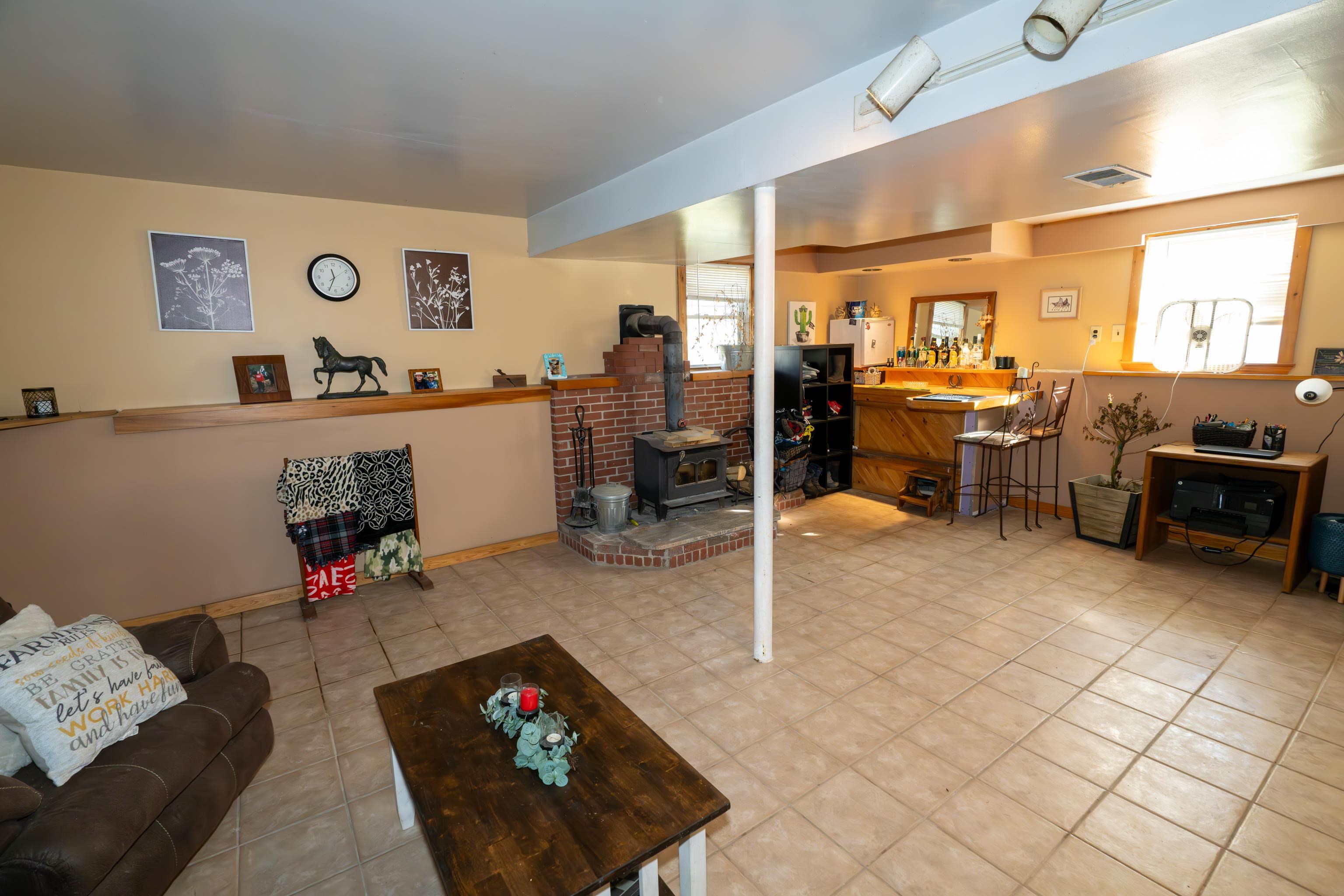 243 Hampstead Road Derry, NH 03038 - Photo 10 of 40