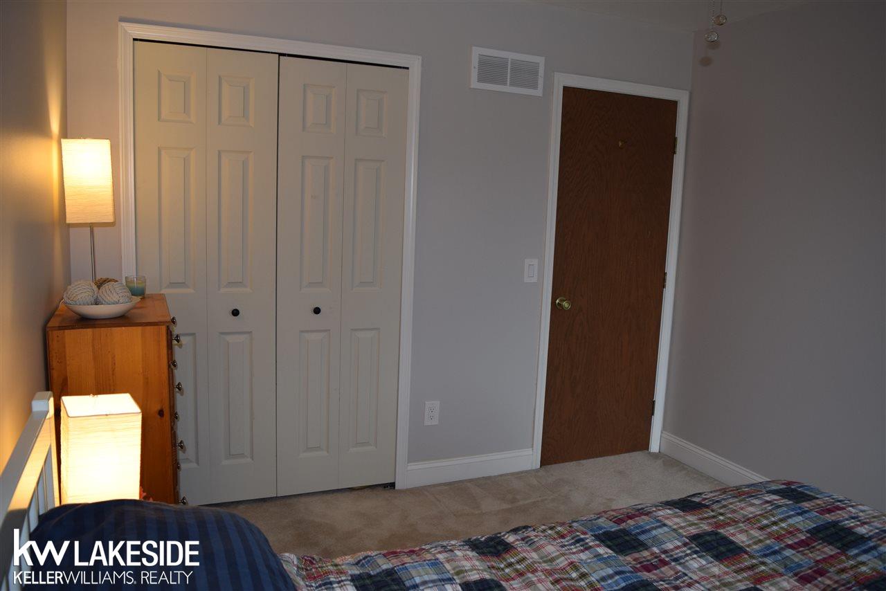 3199 Salem Drive Rochester, MI 48306 - Photo 44 of 64 31315844-43.JPG