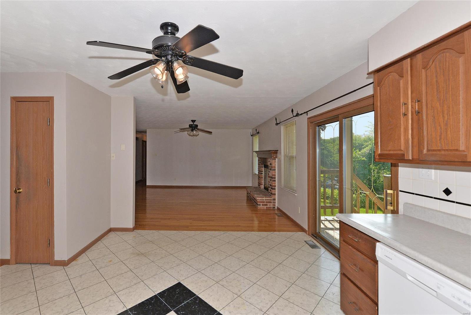 6425 Farmcrest Road St. Louis, MO 63129 - Photo 11 of 24 Gallery Image 11