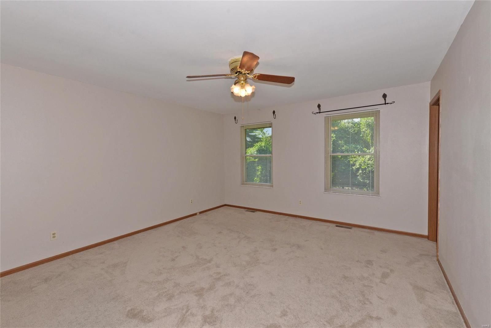 6425 Farmcrest Road St. Louis, MO 63129 - Photo 12 of 24 Gallery Image 12
