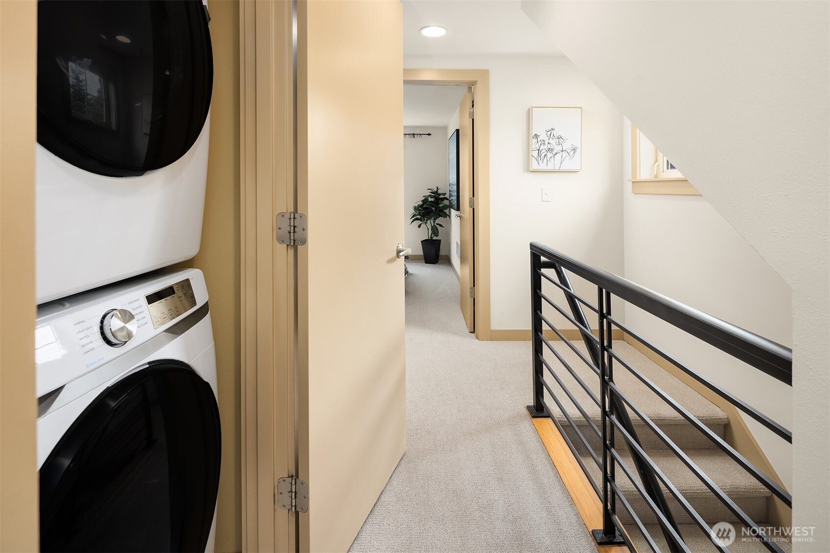 916 North 73rd Street, Unit A Seattle, WA 98103 - Photo 17 of 34