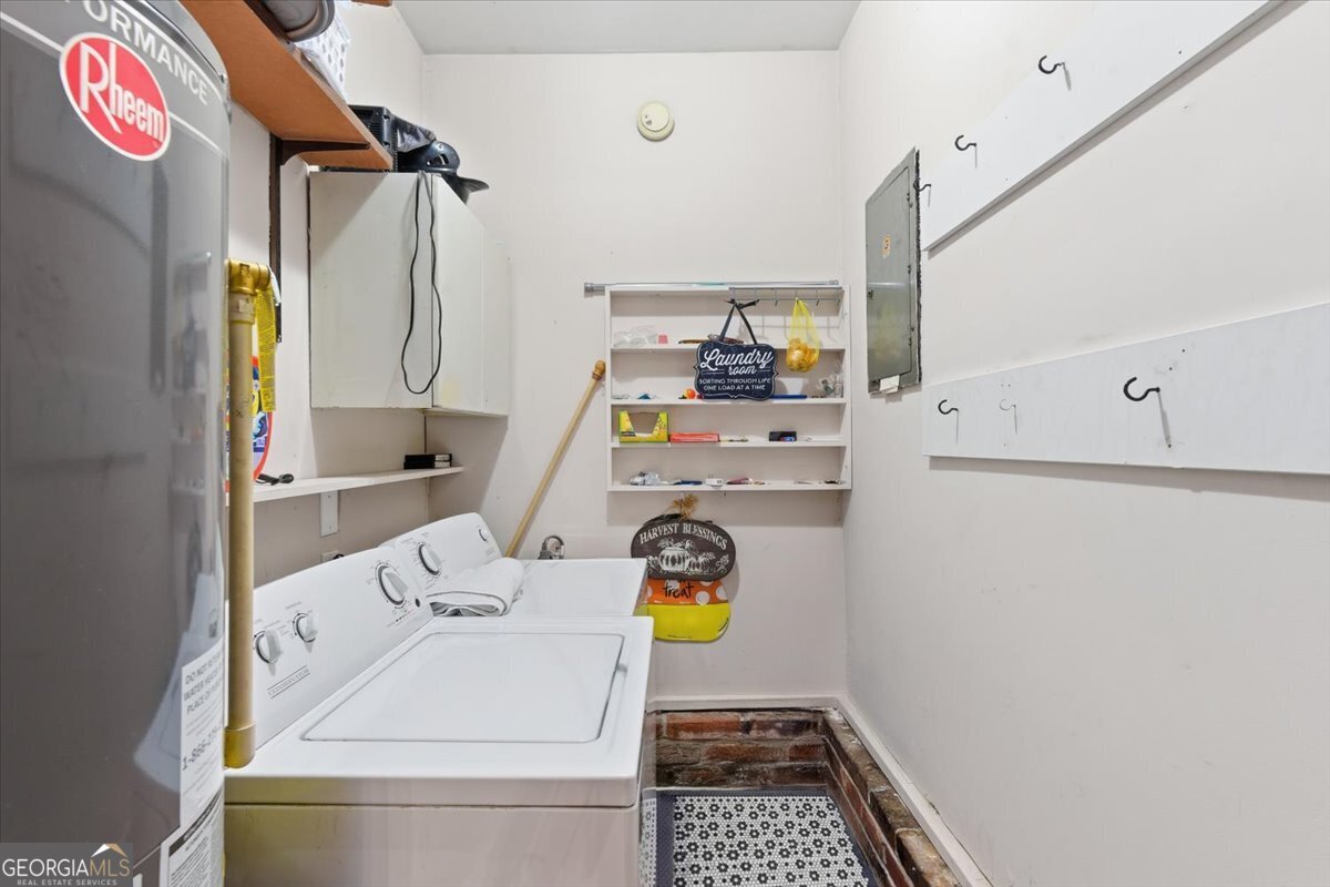 129 George West Road Cedartown, GA 30125 - Photo 19 of 36 a bathroom with a sink mirror vanity and toilet